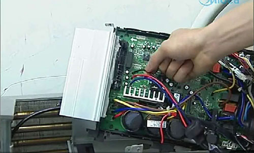 当阳美的空调电话是多少